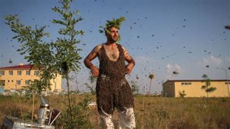 V­a­n­l­ı­ ­A­b­d­u­l­v­a­h­a­p­ ­ü­z­e­r­i­n­e­ ­1­0­ ­k­i­l­o­g­r­a­m­ ­a­r­ı­ ­t­o­p­l­a­d­ı­